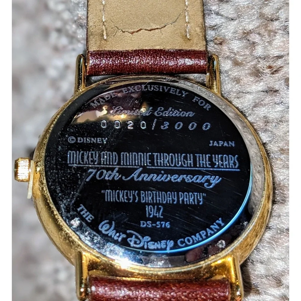 Disney‎ Mickey Mouse 70th Anniversary Limited Edition Watch Birthday Seiko RARE